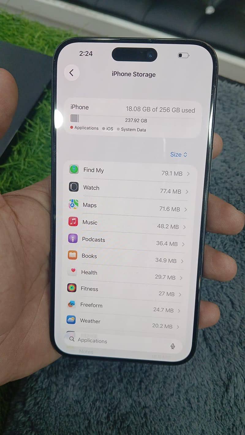 Apple iPhone 15 Pro Max 3