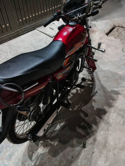 Honda prider