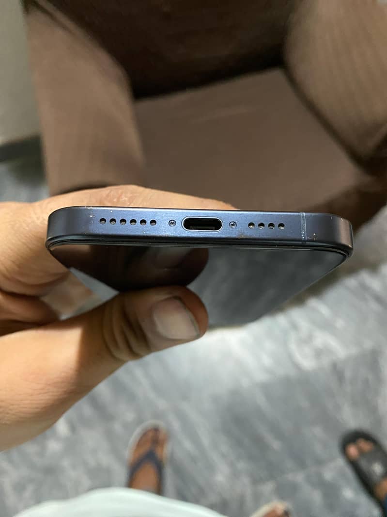 IPhone 15 Pro Max JV 2