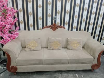 5 seter Complete sofa set  With 5 Pillows