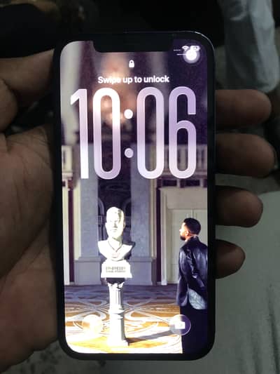 Apple iPhone 12