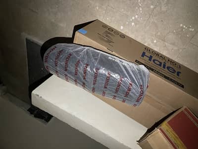Honda 125 seat battery