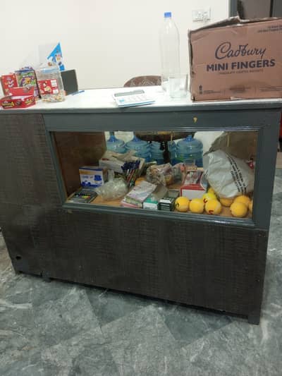 Tables counter