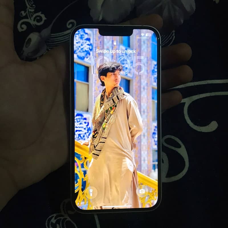Apple iPhone 14 4