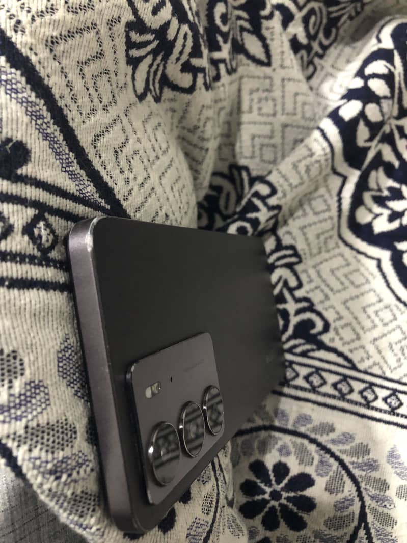 Realme C75 4