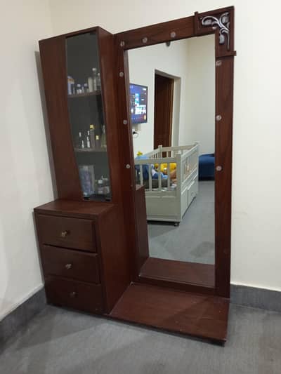 dressing table