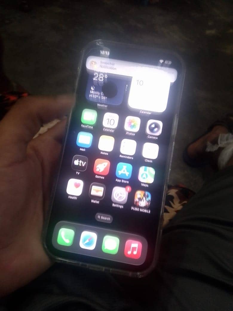 Apple iPhone 16 Pro Max 3