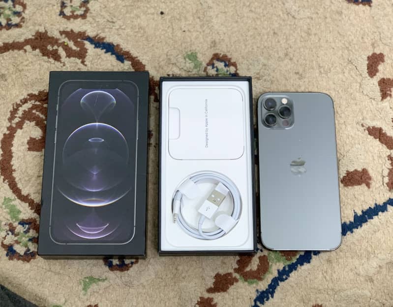 iPhone 12 Pro Complete Box 6