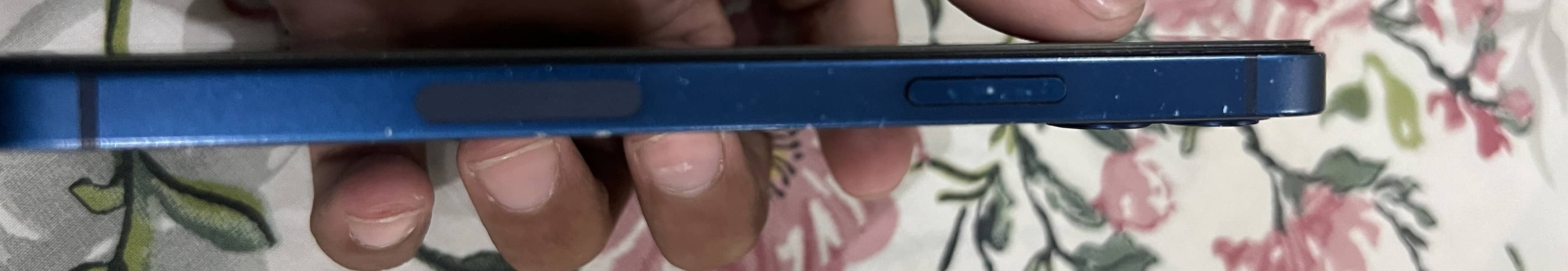 Apple iPhone 12 5