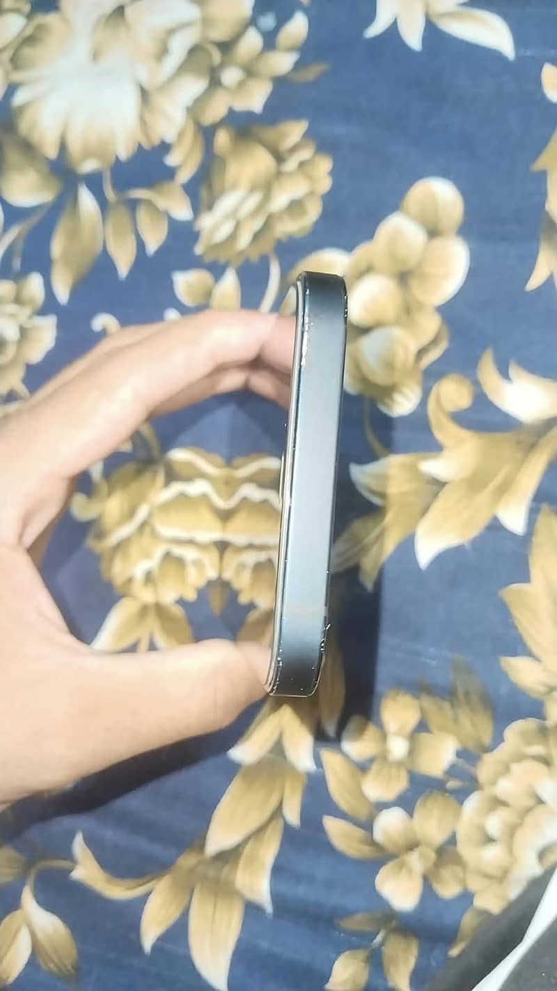 Apple iPhone 12 0