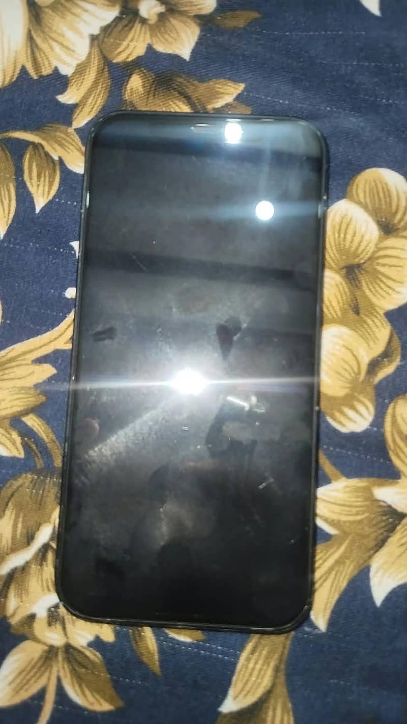 Apple iPhone 12 2