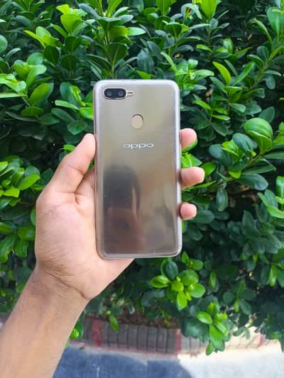Oppo A7 4/64 ONLY MOBILE. ALL OK MOBILE NO ANY FAULT.