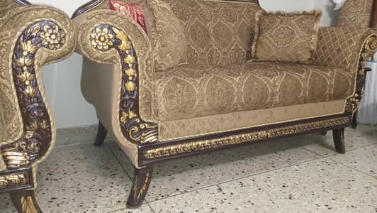 Chinioti Style 10 Seater Sofa Set+ Dewan with 3 Peice Table Set.
