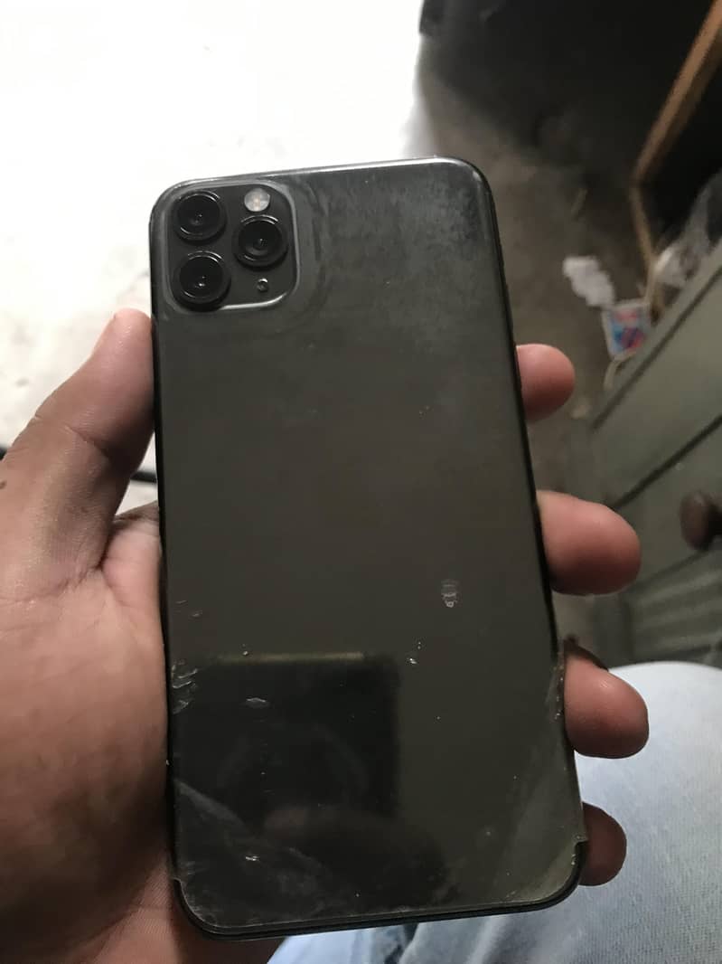 Apple iPhone 11 Pro Max 3