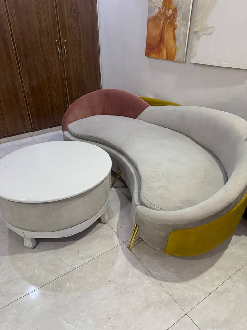 Bed / Side Tables / Sofa / Dressing / Round table 5