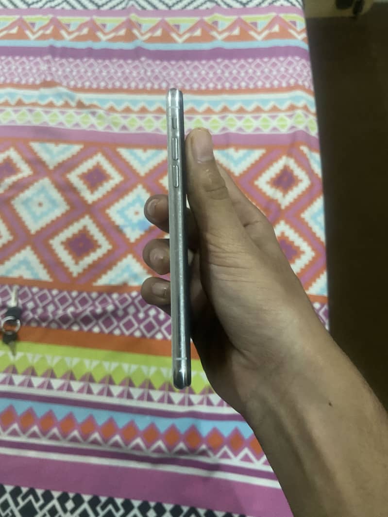 Apple iPhone X 2