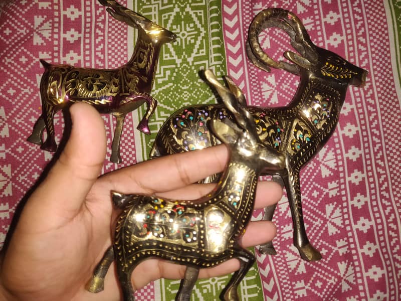 Showpieces 2