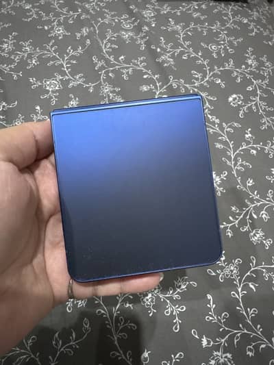 Samsung Mobile Z Flip 7