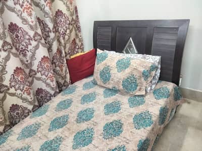 2 Single Beds with MoltyFoam Mattresses and 2 side tables/Dressing