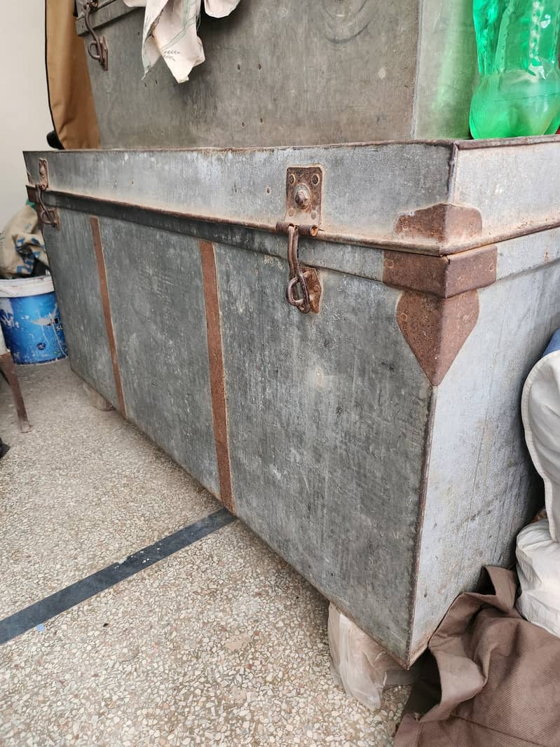 موٹی گیج جستی چادر کی مظبوط 2 پیٹیاں 6