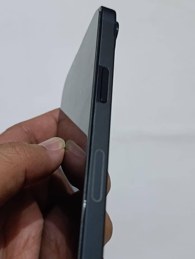 Apple iPhone 13 3