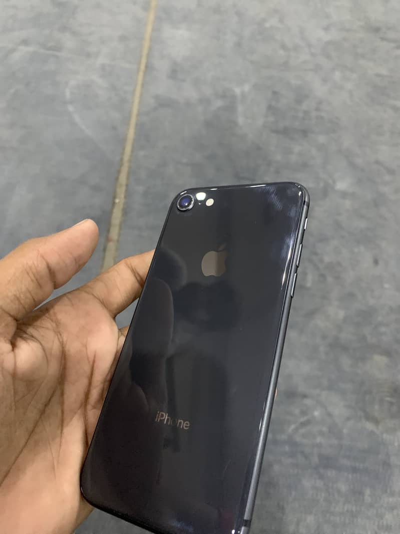 Apple iPhone 8 8