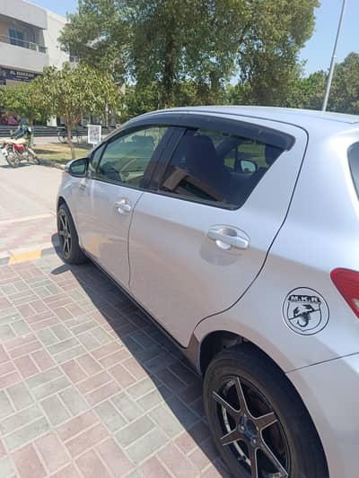 Toyota Vitz 2014