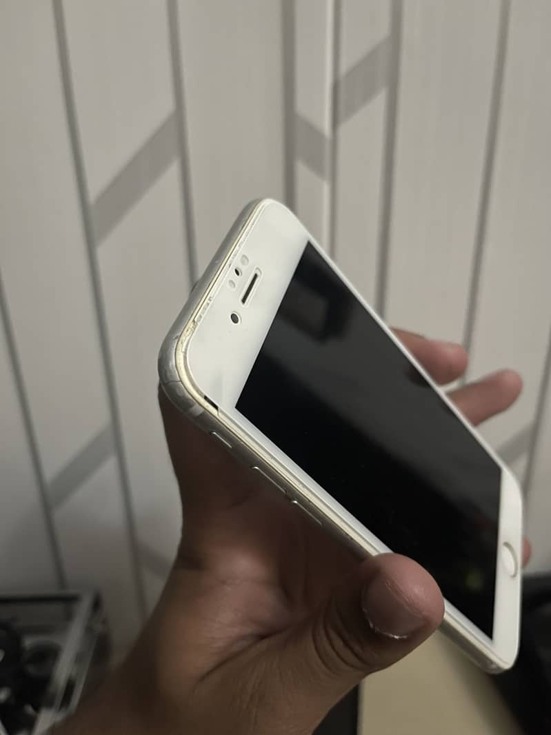 Apple iPhone 6S 1