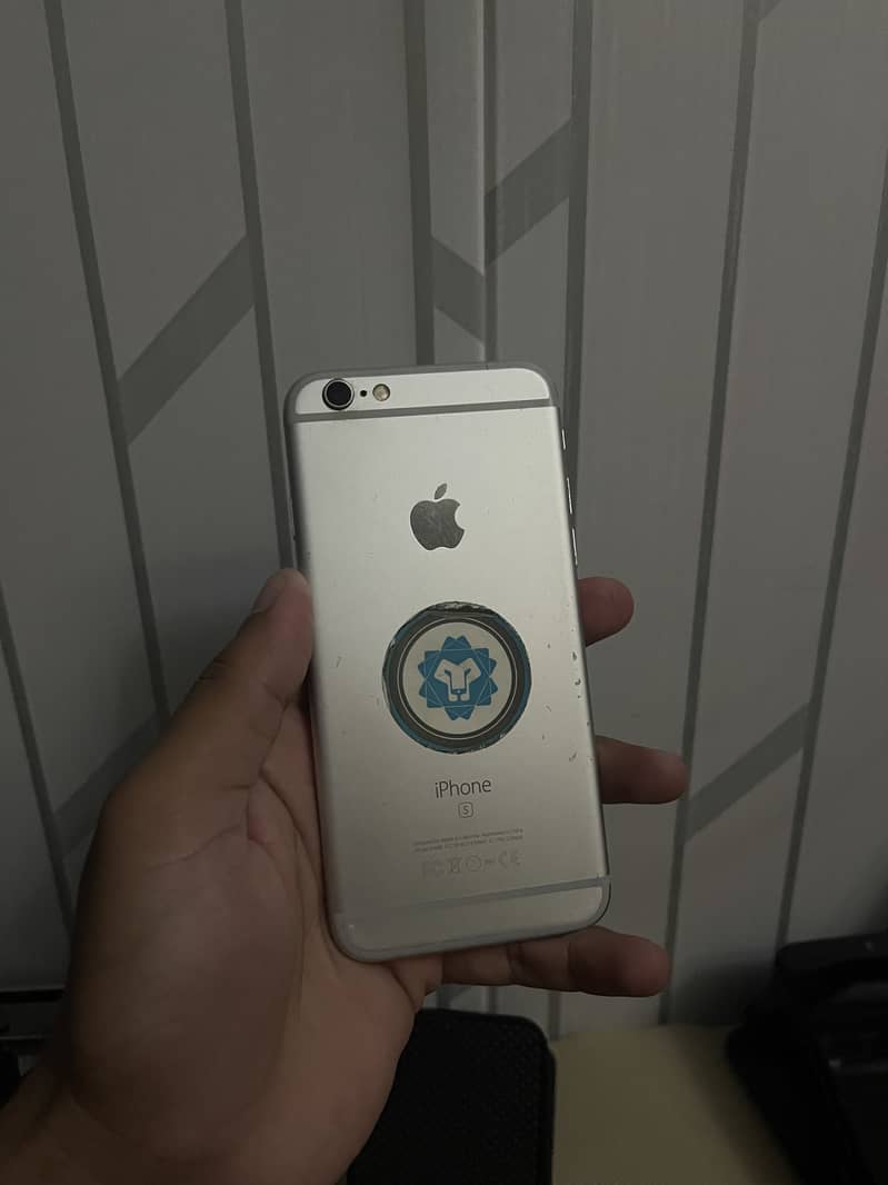 Apple iPhone 6S 3