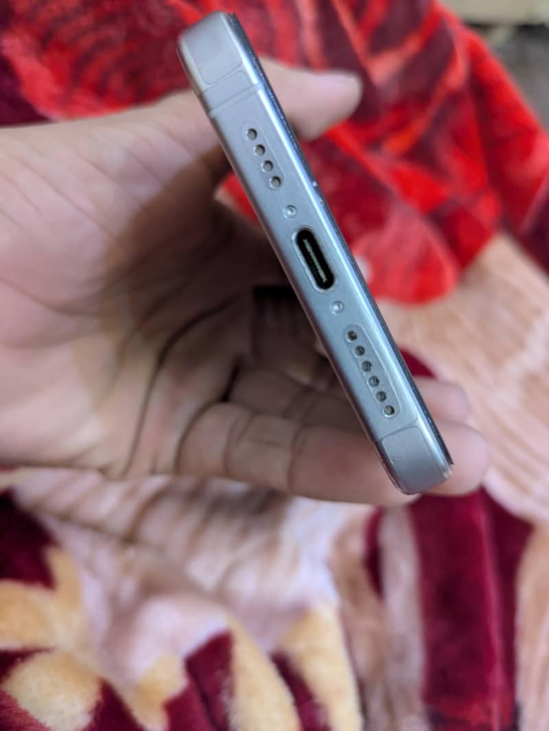 Apple iPhone 15 Pro Max 1