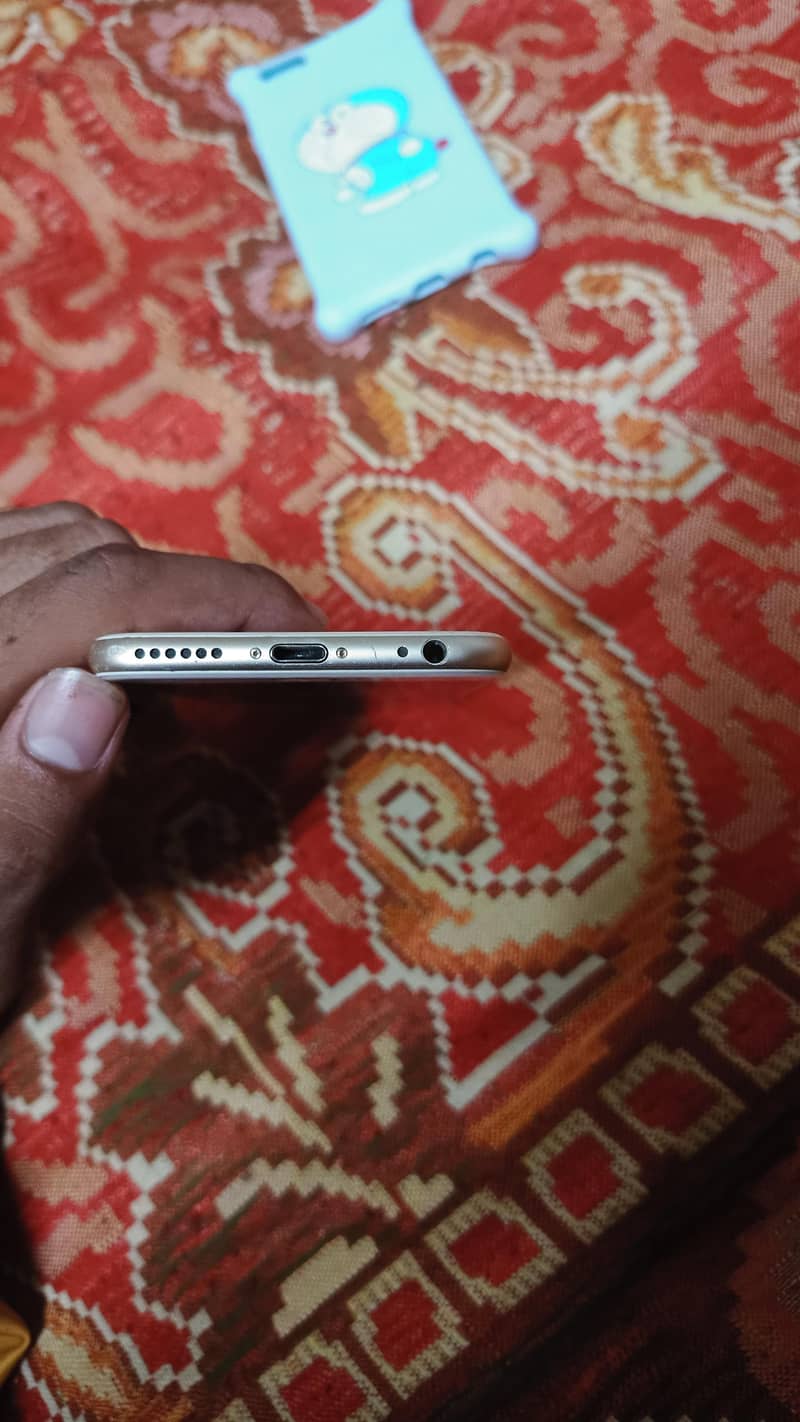 Apple iPhone 6 4