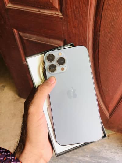 Iphone 13 pro max 256gb pta aproved full box sirea blue