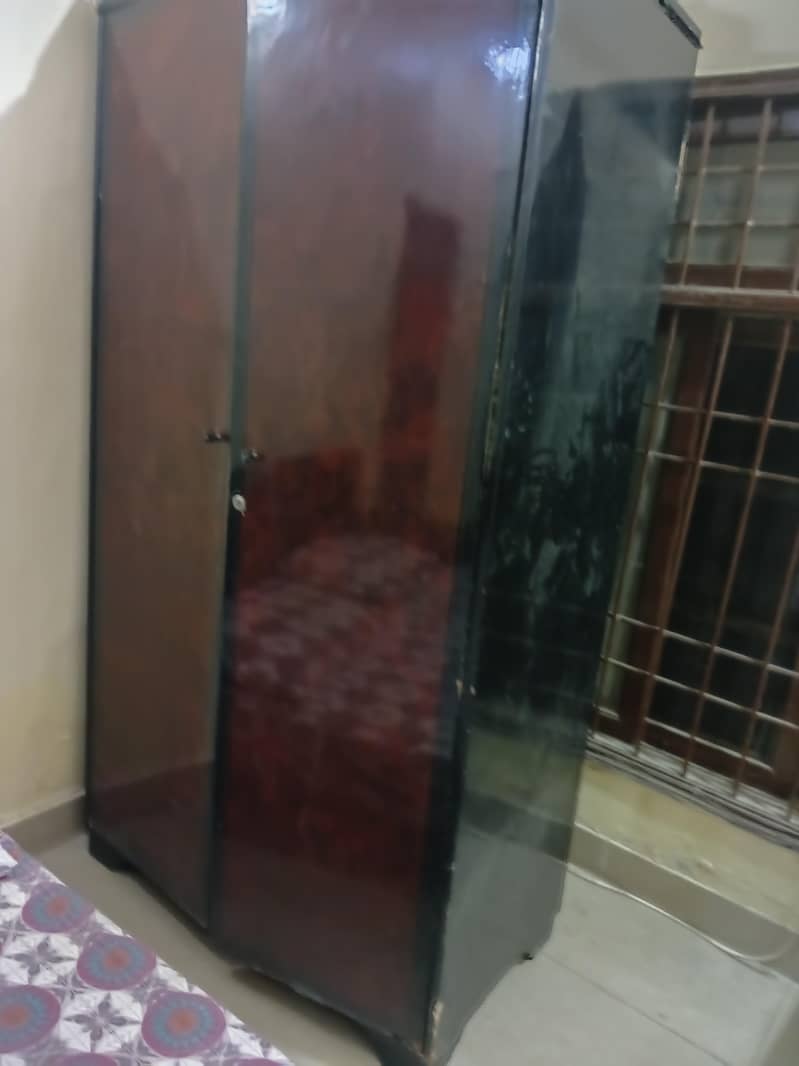 Queen Bed sidea tablea wardrobe dressing table 4