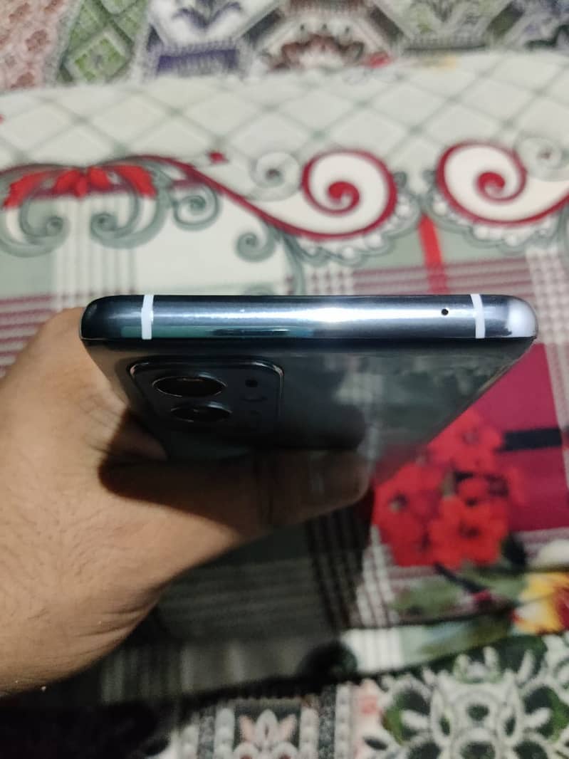 One Plus 9 Pro 3