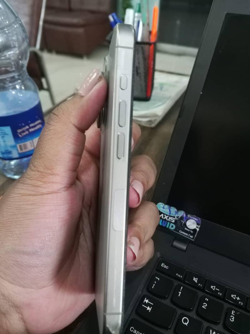 Apple iPhone 15 Pro 1
