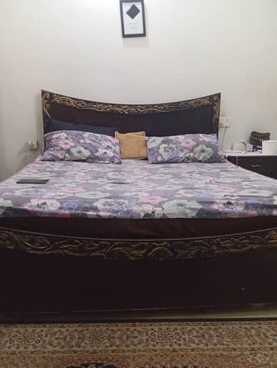Bed set dressing table and side table Dewan setti also available