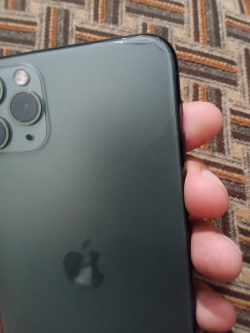 Apple iPhone 11 Pro Max 5