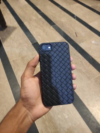 Apple iPhone SE/exchange with x xs xsmax xr 11 12