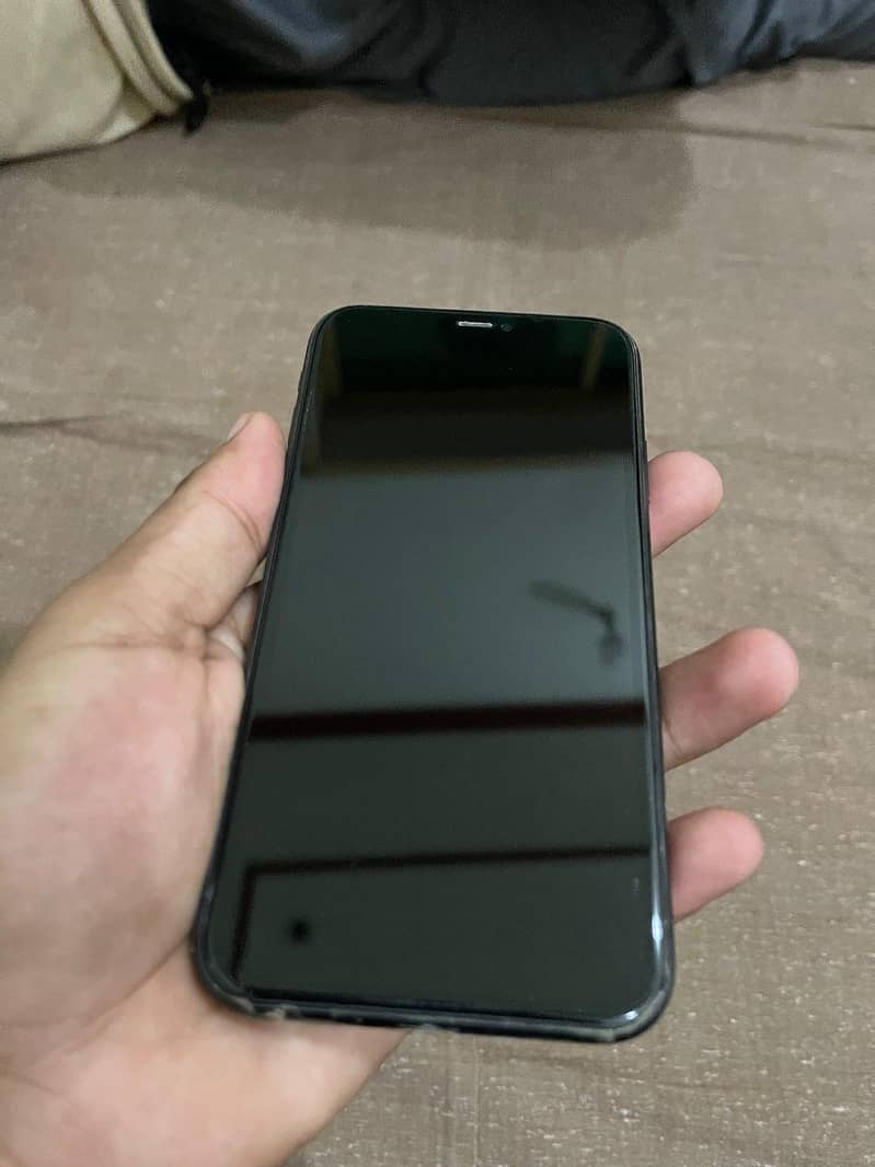 Apple iPhone 11 5