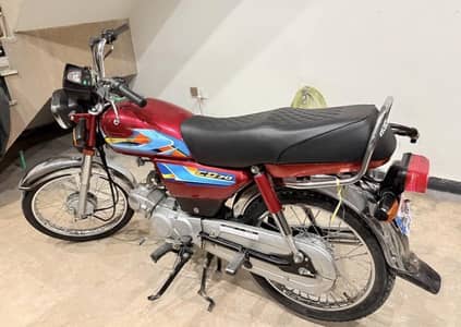 Honda cd-70 neat and clean