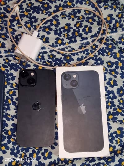 Apple iPhone 13