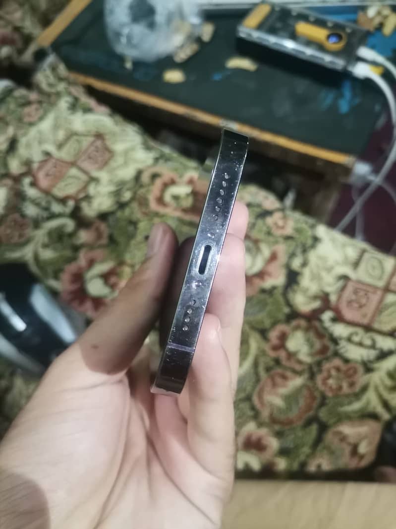 Apple iPhone 14 Pro Max 3