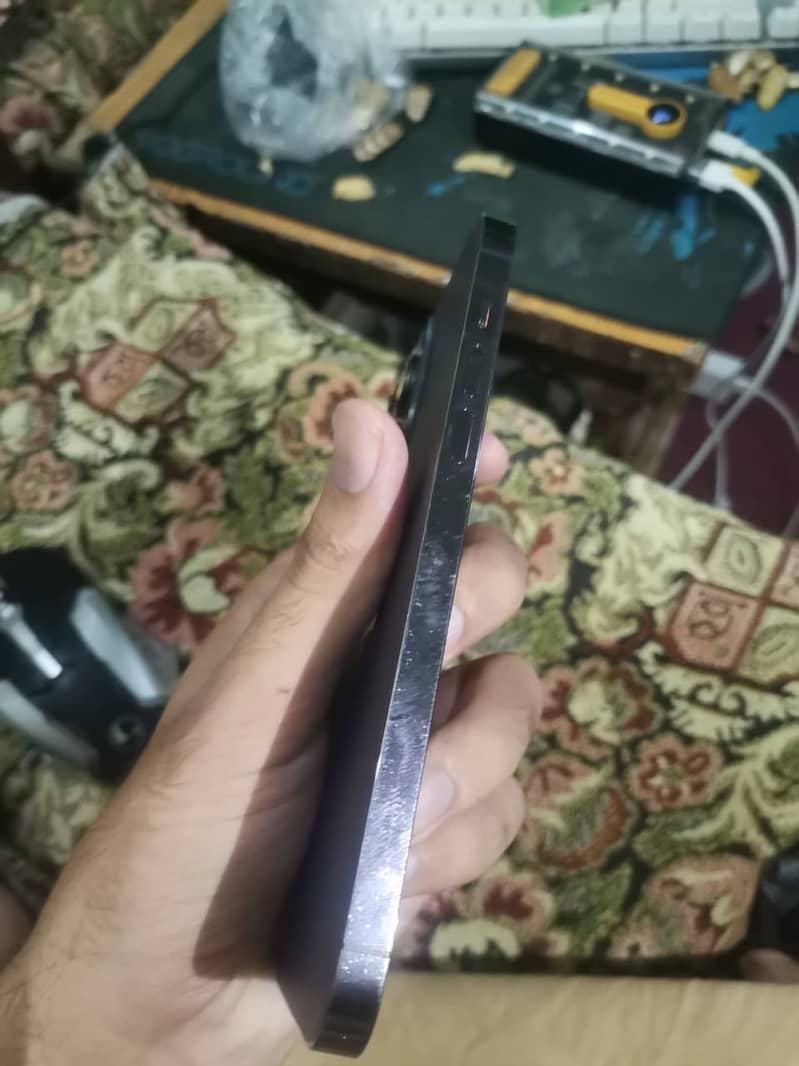 Apple iPhone 14 Pro Max 5