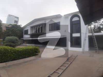2000 Square Yards House For Rent Is Available In Clifton - Block 5