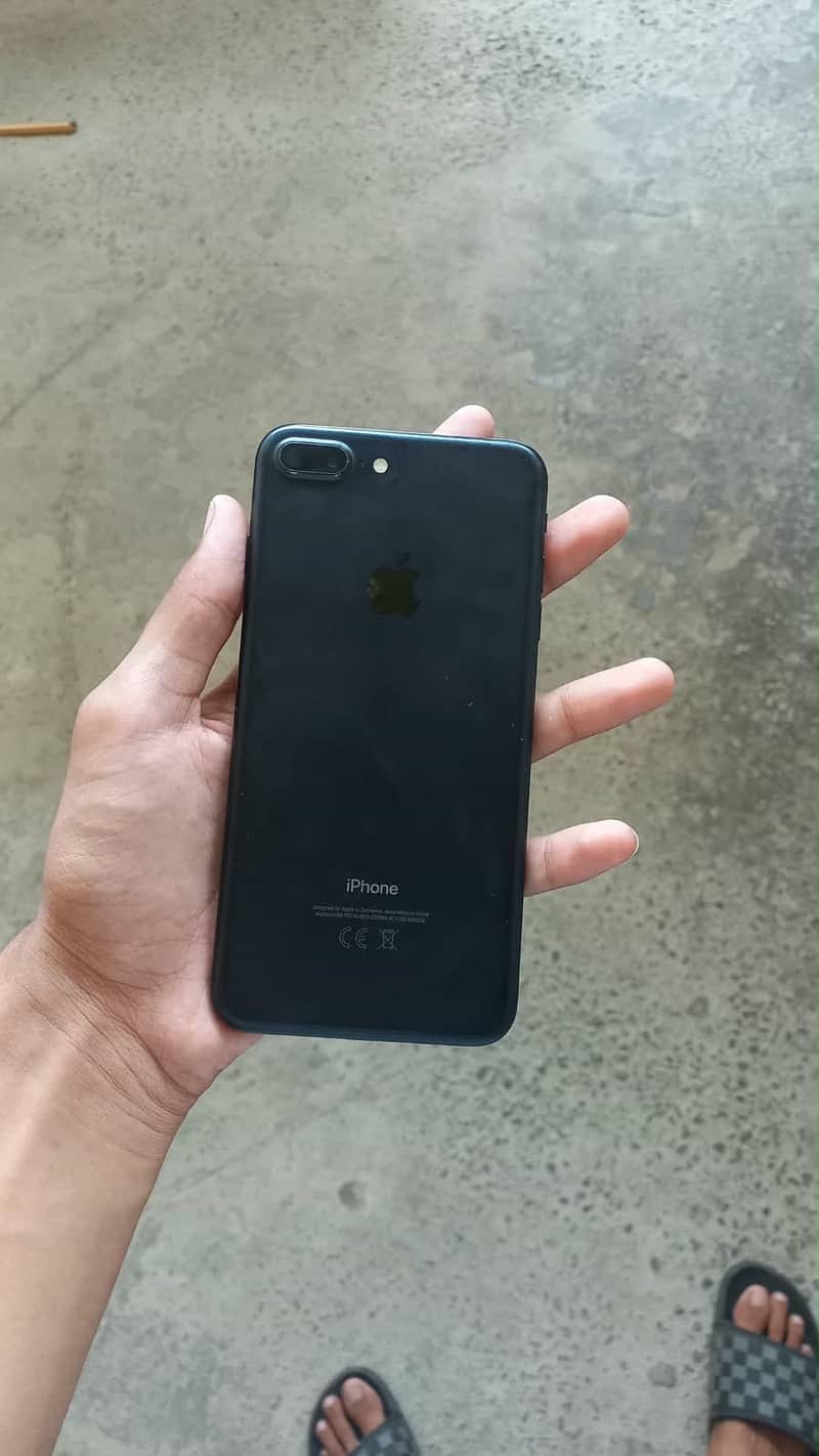 Apple iPhone 7 Plus 3