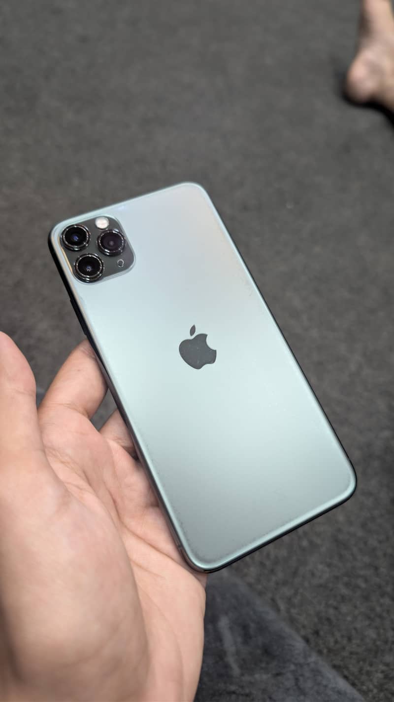 Apple iPhone 11 Pro Max 0