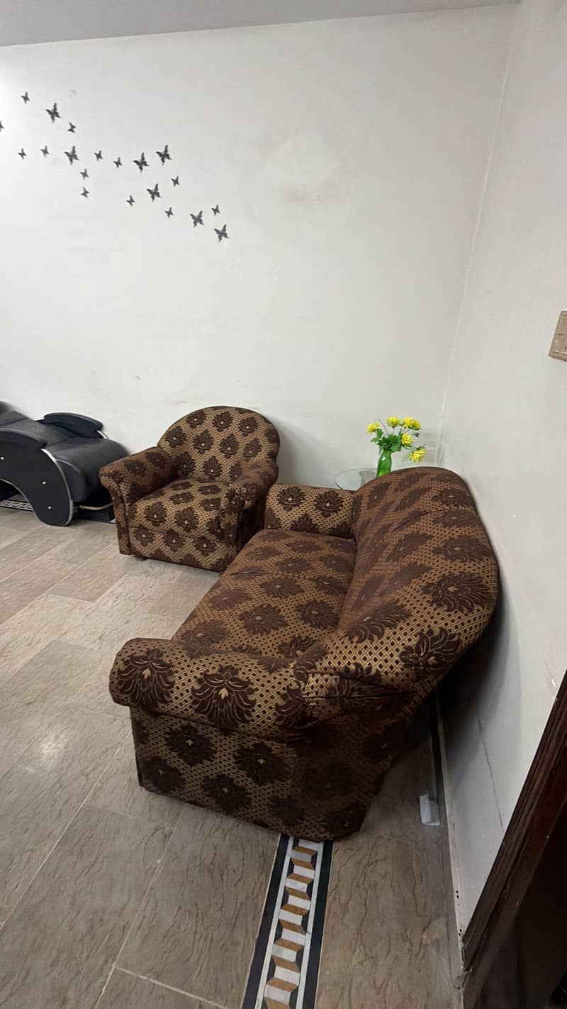 6 seater sofa 0