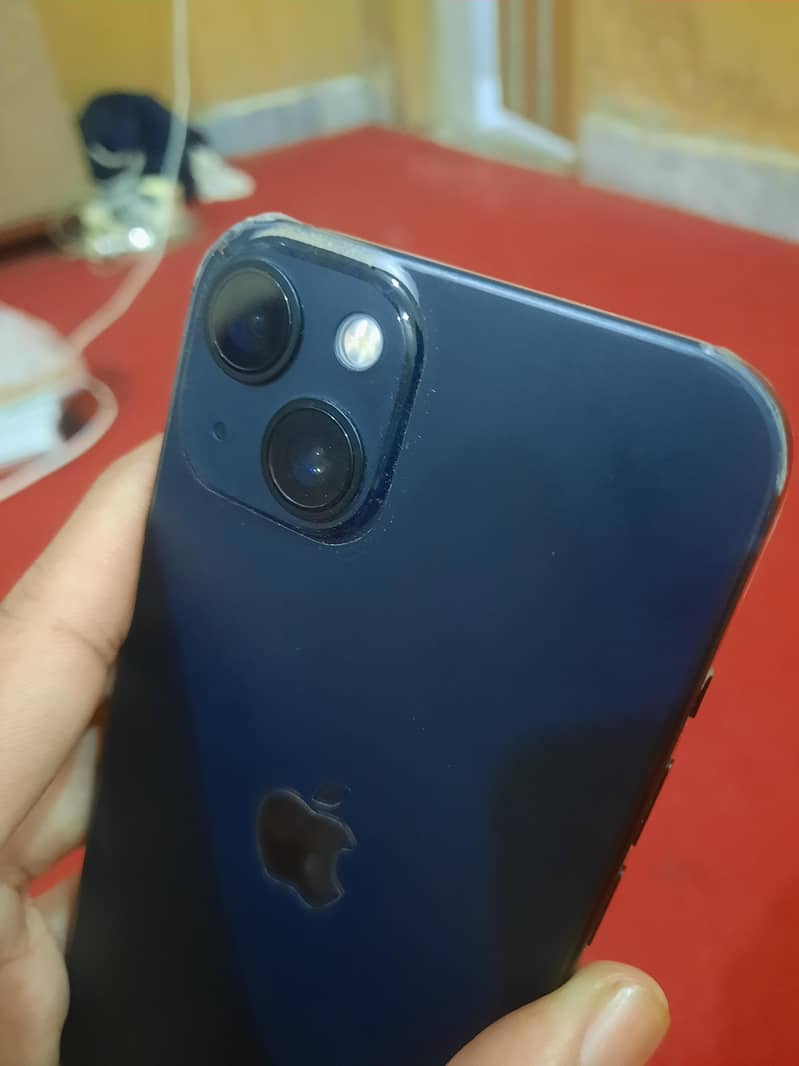 Apple iPhone 13 2