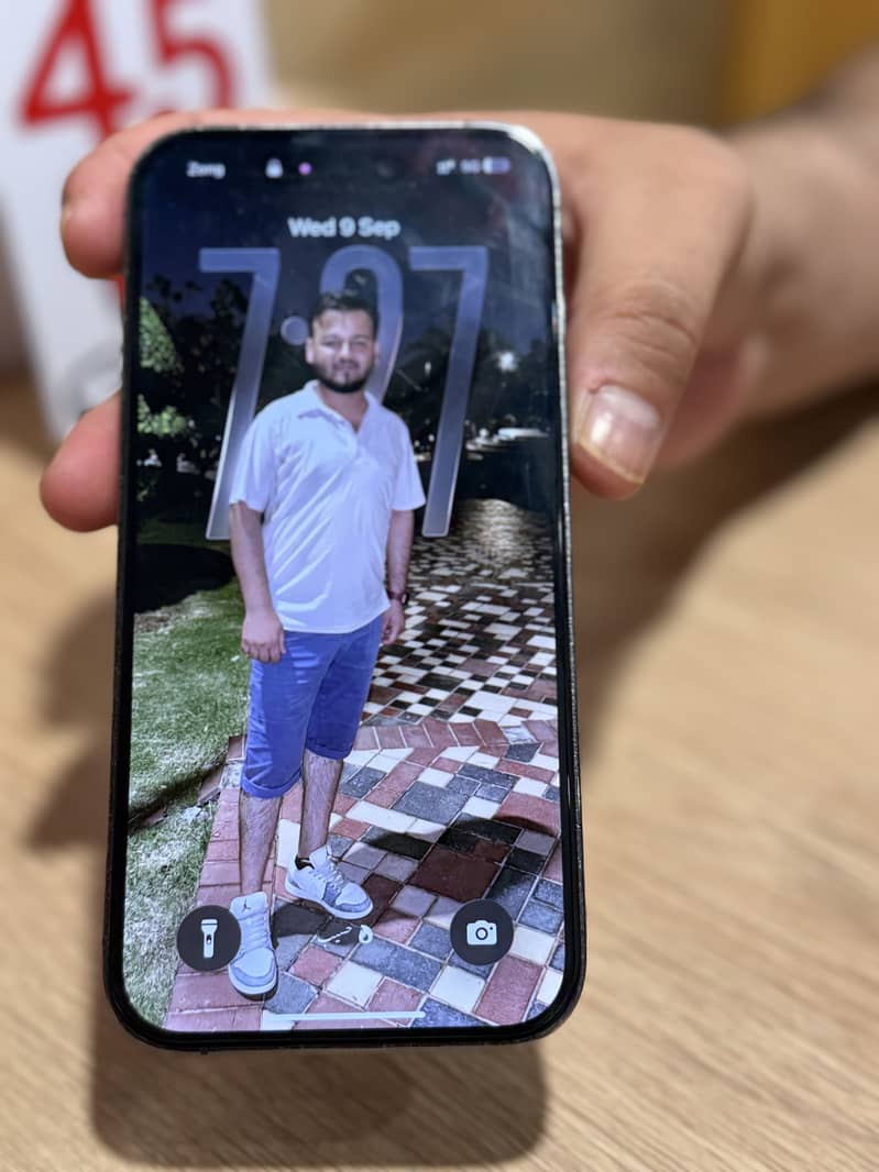 Apple iPhone 14 Pro 1