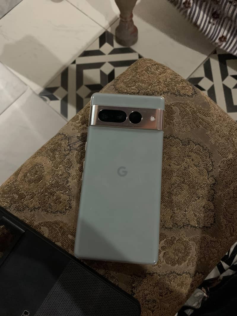 Google Pixel 7 Pro 0